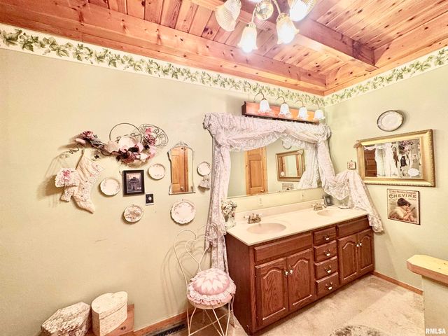 9596 Fox Hunters Road, Coello, IL 62812