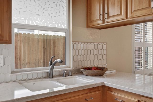 2509 I St, Sacramento, CA 95816