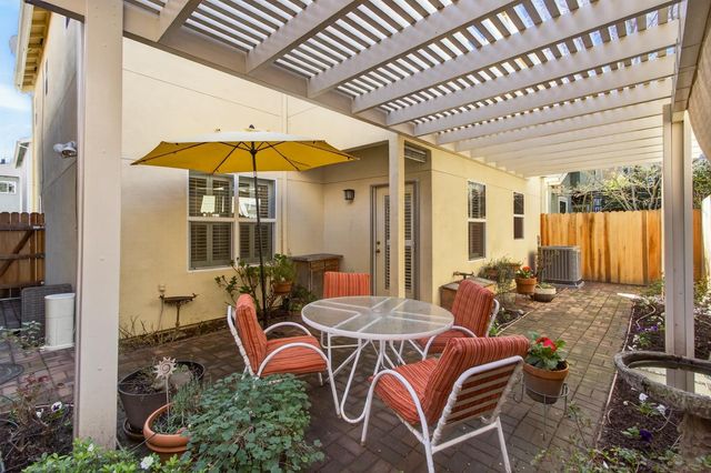 2509 I St, Sacramento, CA 95816