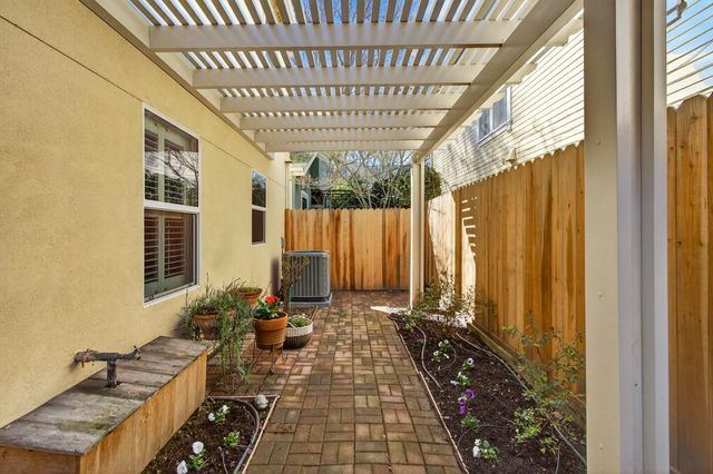 2509 I St, Sacramento, CA 95816