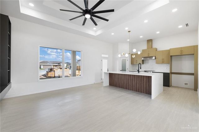 9900 N 25th Street, Mcallen, TX 78504