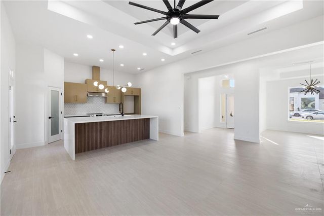 9900 N 25th Street, Mcallen, TX 78504