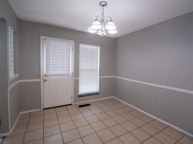 1112 SE 8th Street, Moore, OK 73160