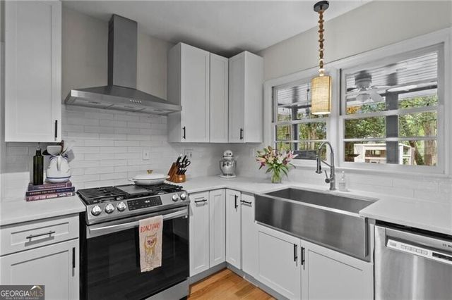 2333 Ferndale Drive, Atlanta, GA 30030