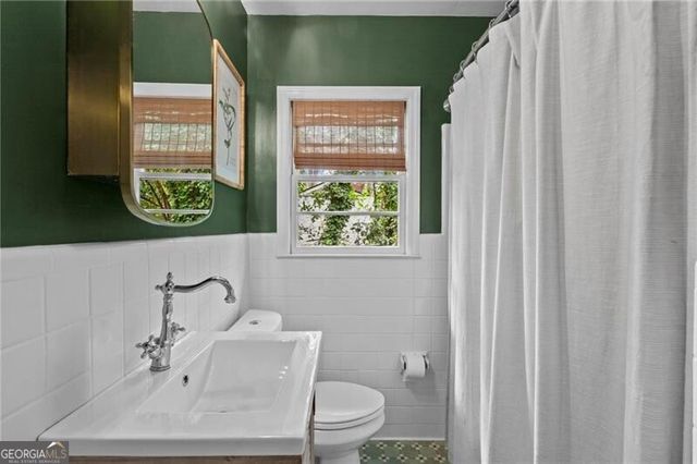 2333 Ferndale Drive, Atlanta, GA 30030