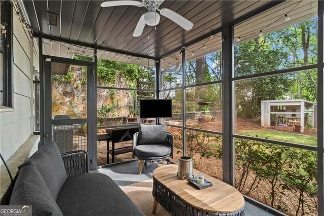 2333 Ferndale Drive, Atlanta, GA 30030