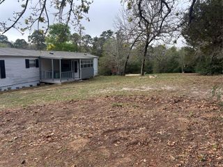 151 Cottletown RD, Smithville, TX 78957