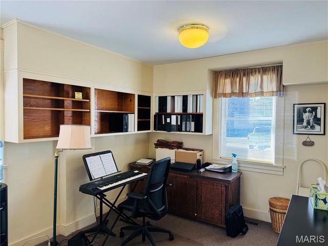 1001 Center Street, Hannibal, MO 63401