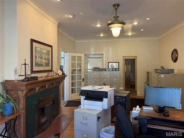 1001 Center Street, Hannibal, MO 63401