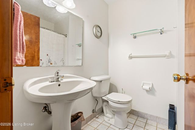 1038 Trevilian Way, Louisville, KY 40213