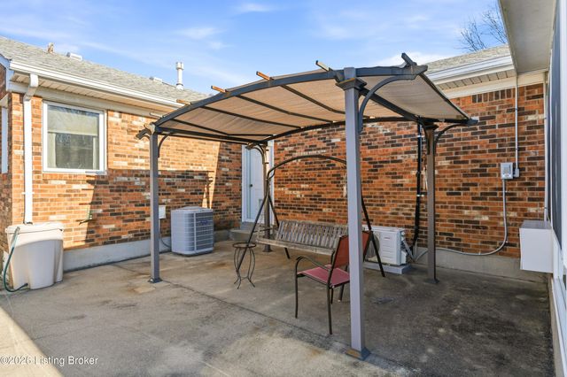 1038 Trevilian Way, Louisville, KY 40213