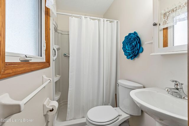 1038 Trevilian Way, Louisville, KY 40213