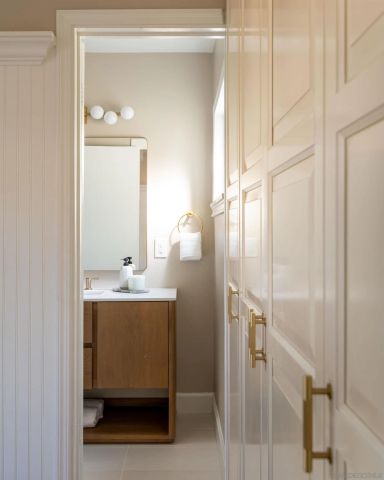 2711 N Arroyo Drive, San Diego, CA 92103