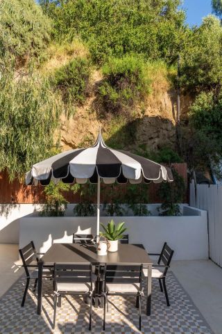 2711 N Arroyo Drive, San Diego, CA 92103