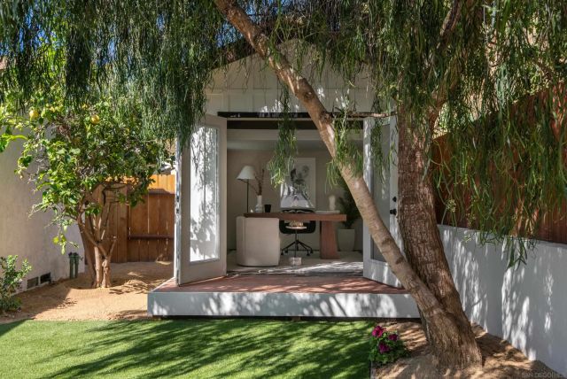 2711 N Arroyo Drive, San Diego, CA 92103