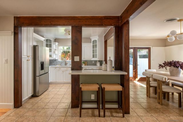 2711 N Arroyo Drive, San Diego, CA 92103