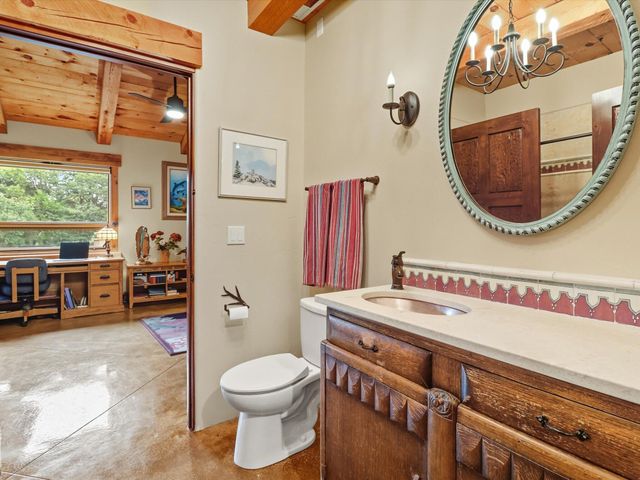 71 Nature Pointe Drive, Tijeras, NM 87059