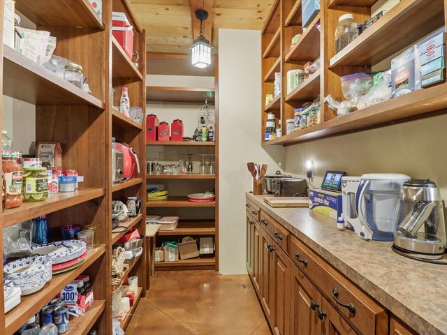 71 Nature Pointe Drive, Tijeras, NM 87059