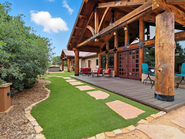 71 Nature Pointe Drive, Tijeras, NM 87059