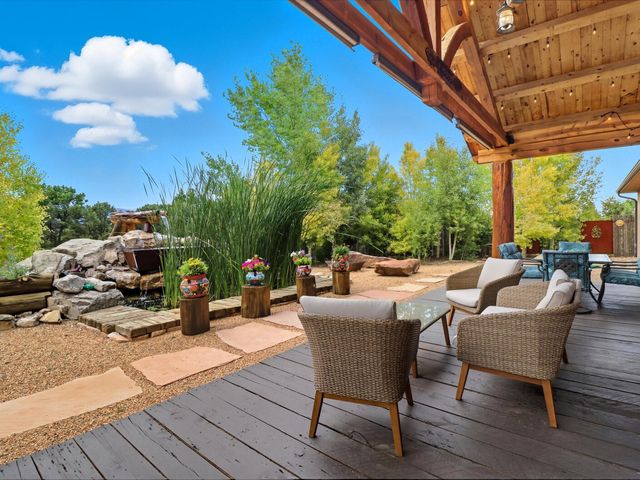 71 Nature Pointe Drive, Tijeras, NM 87059