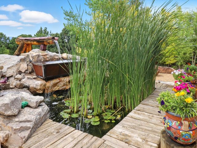 71 Nature Pointe Drive, Tijeras, NM 87059