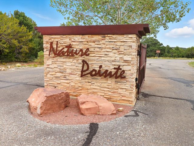 71 Nature Pointe Drive, Tijeras, NM 87059