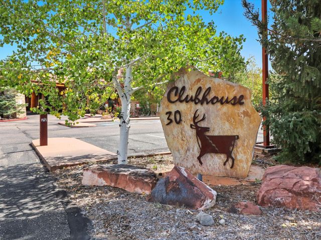 71 Nature Pointe Drive, Tijeras, NM 87059