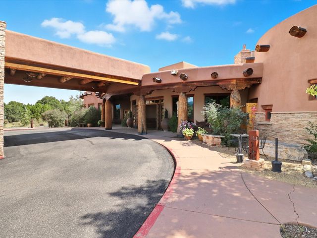 71 Nature Pointe Drive, Tijeras, NM 87059