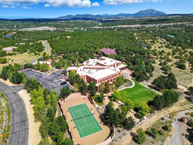 71 Nature Pointe Drive, Tijeras, NM 87059