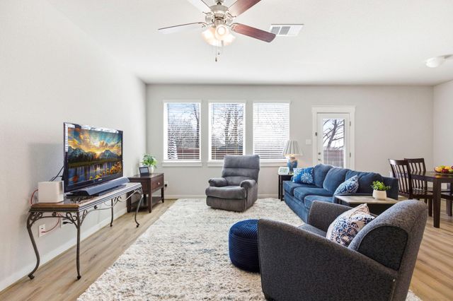 17205 Leafroller DR B, Pflugerville, TX 78660