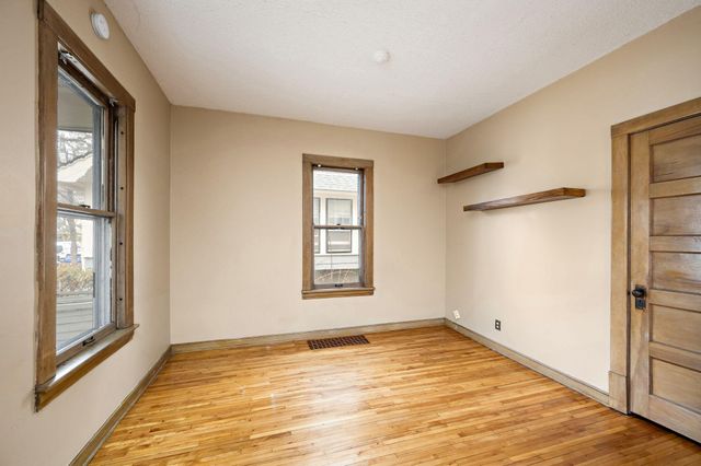 2841 39th Avenue S, Minneapolis, MN 55406