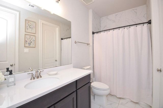 2131 Berry Trace Court, Manvel, TX 77578
