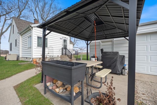 5290 N State Road 15 Road, Warsaw, IN 46582