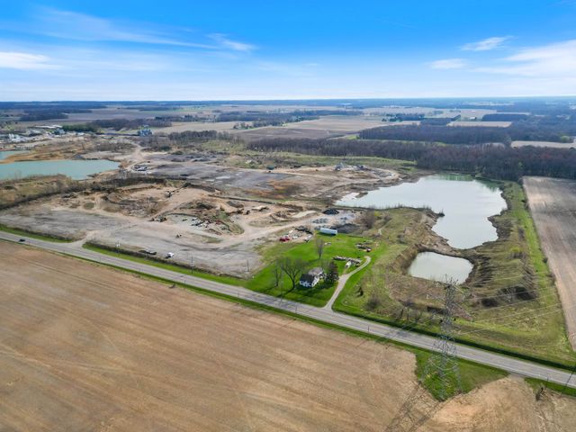 5290 N State Road 15 Road, Warsaw, IN 46582
