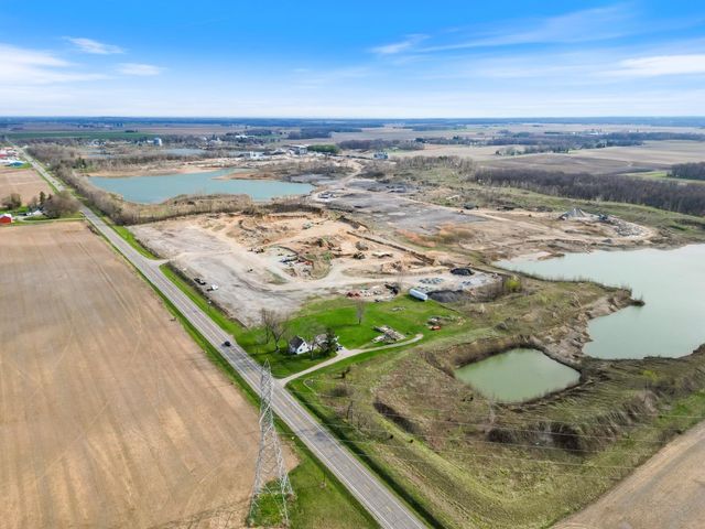 5290 N State Road 15 Road, Warsaw, IN 46582