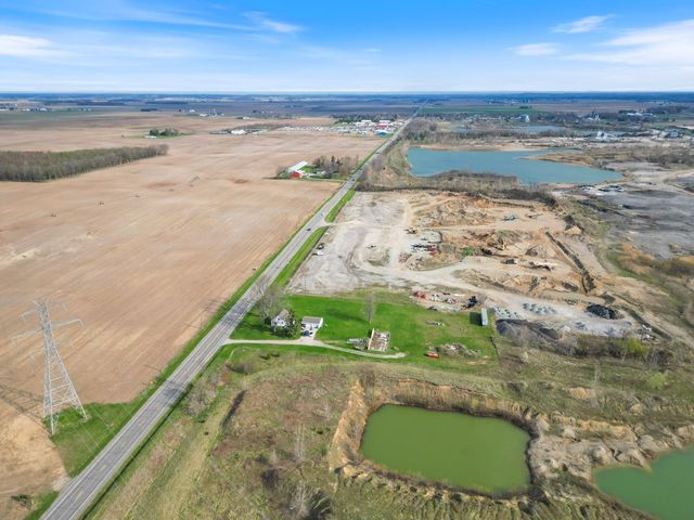 5290 N State Road 15 Road, Warsaw, IN 46582