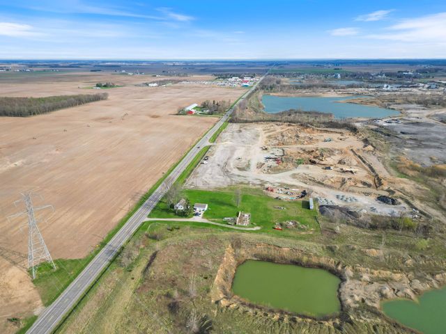 5290 N State Road 15 Road, Warsaw, IN 46582