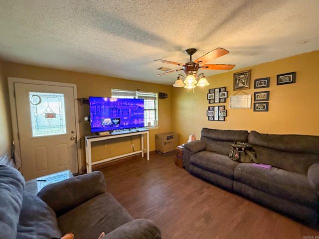 120 Riverside Park Rd, Searcy, AR 72143