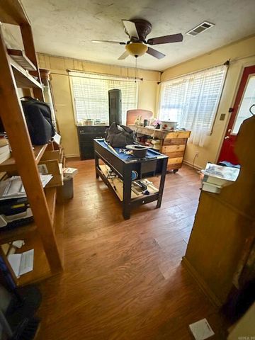 120 Riverside Park Rd, Searcy, AR 72143