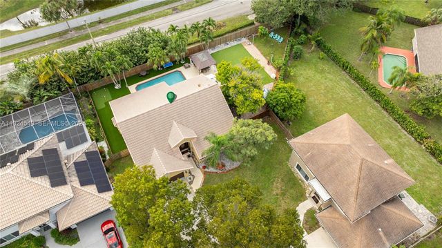 7101 NW 44th Ln, Coconut Creek, FL 33073