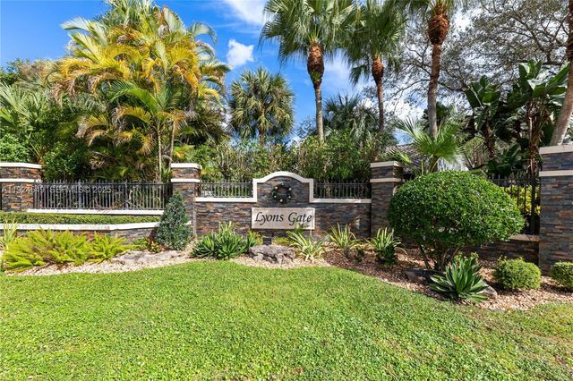 7101 NW 44th Ln, Coconut Creek, FL 33073