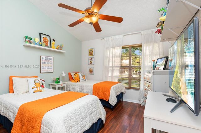 7101 NW 44th Ln, Coconut Creek, FL 33073