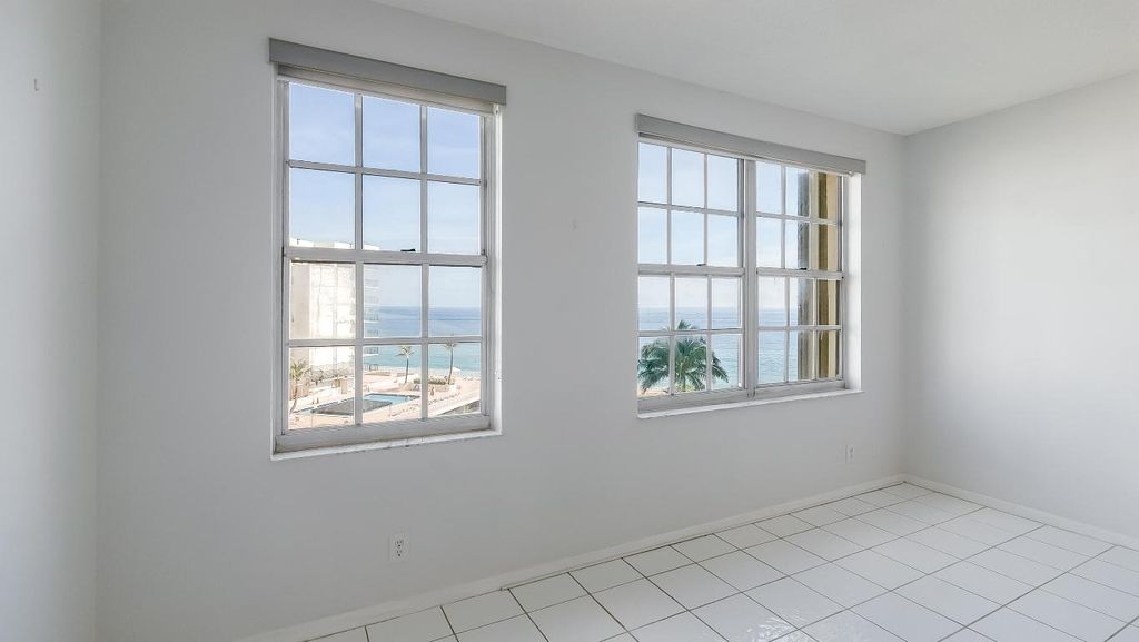 Image 15 of property listing at 3475 S Ocean Boulevard 5140, Palm Beach, FL 33480
