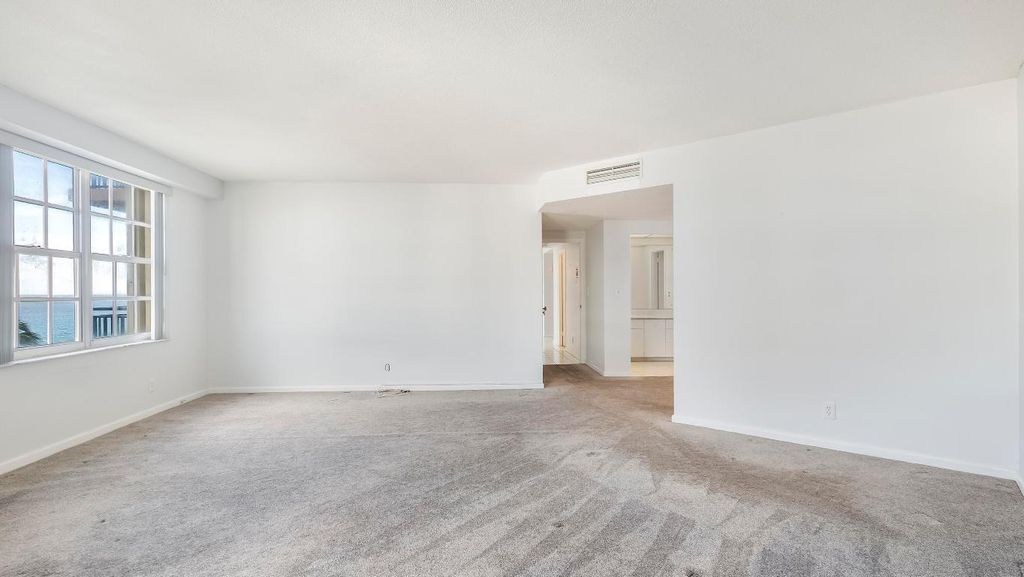 Image 36 of property listing at 3475 S Ocean Boulevard 5140, Palm Beach, FL 33480