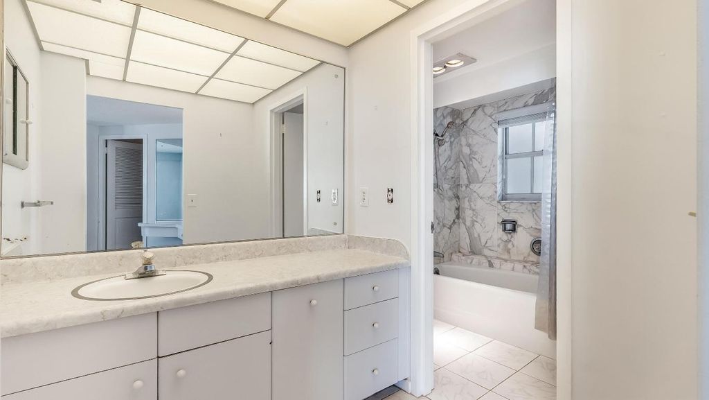 Image 42 of property listing at 3475 S Ocean Boulevard 5140, Palm Beach, FL 33480