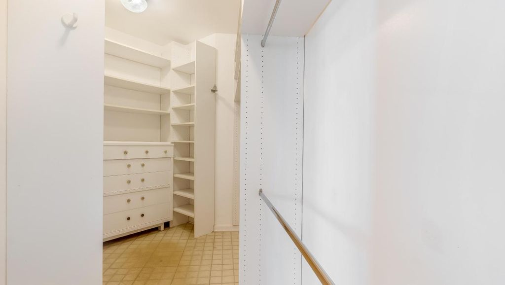 Image 47 of property listing at 3475 S Ocean Boulevard 5140, Palm Beach, FL 33480