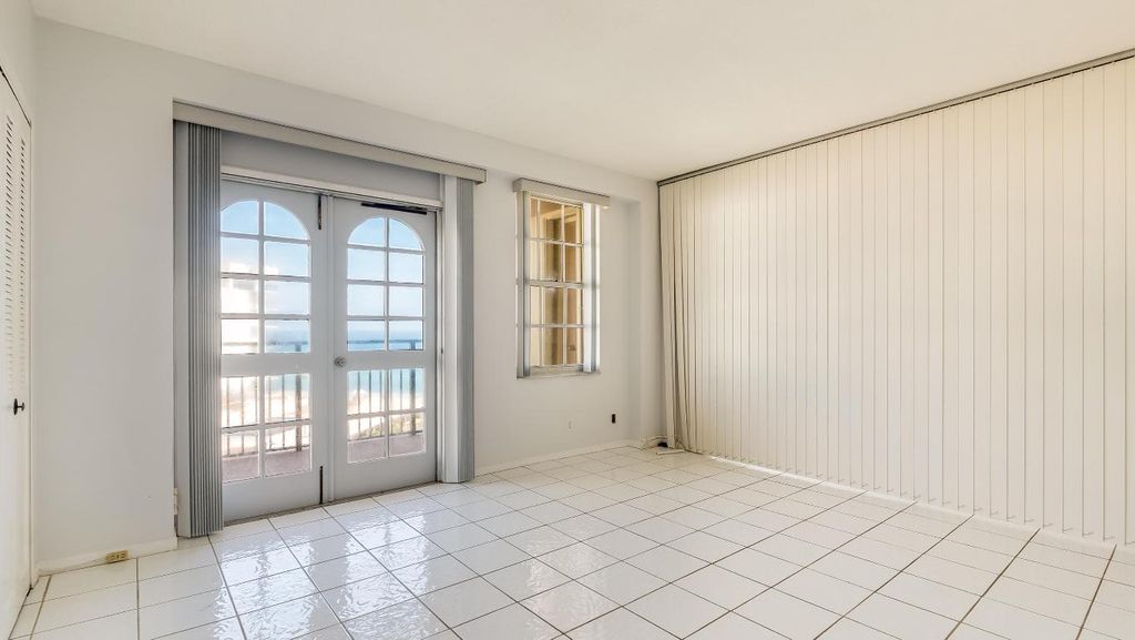 Image 50 of property listing at 3475 S Ocean Boulevard 5140, Palm Beach, FL 33480