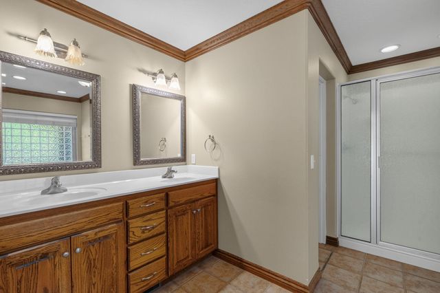 709 N Zion Way, Nixa, MO 65714