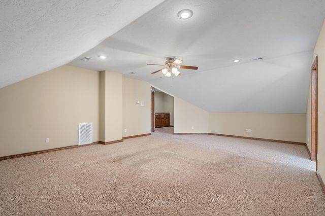 709 N Zion Way, Nixa, MO 65714