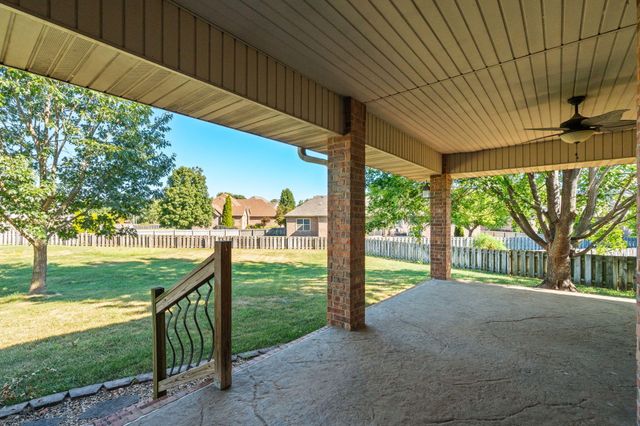 709 N Zion Way, Nixa, MO 65714